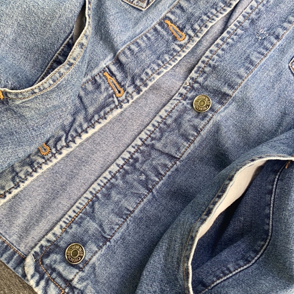 Spring jean jacket - Picture 5 of 5